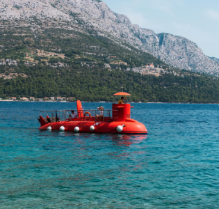 Semi Submarine Boat ride